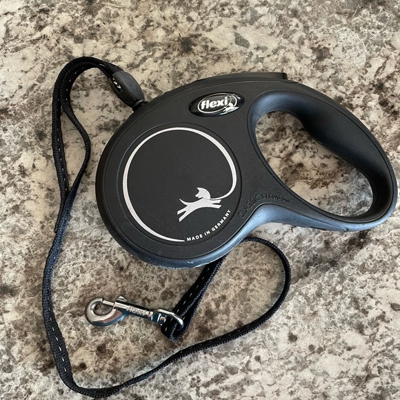 Retractable dog leash!🐶